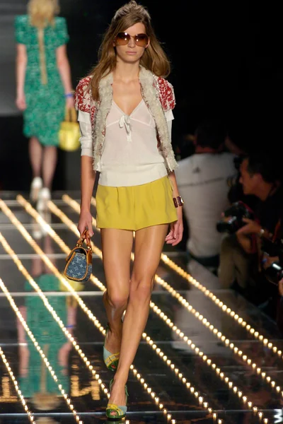 Look 42